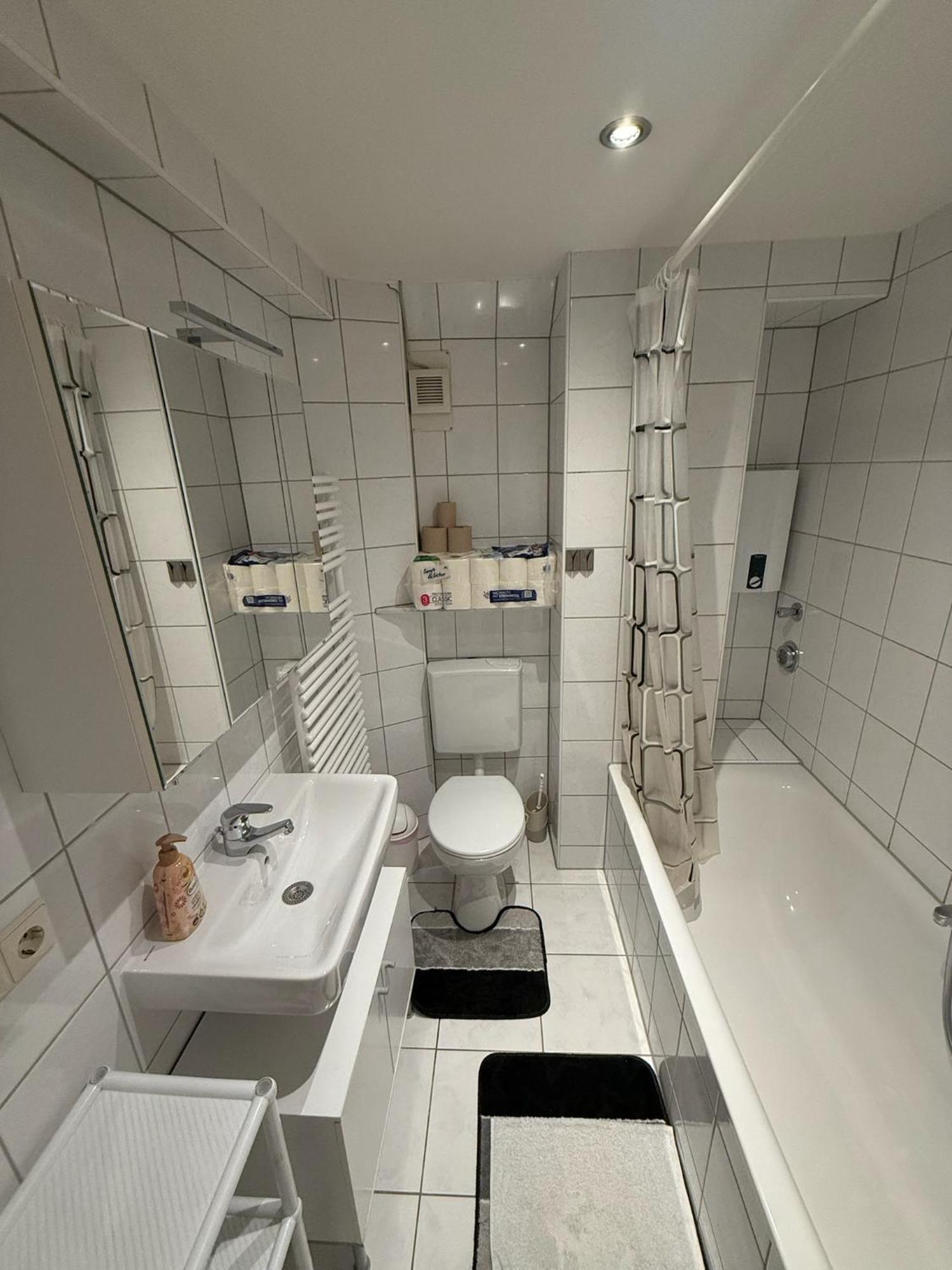 Big, Cosy And Central Apartment 카를스루에 외부 사진