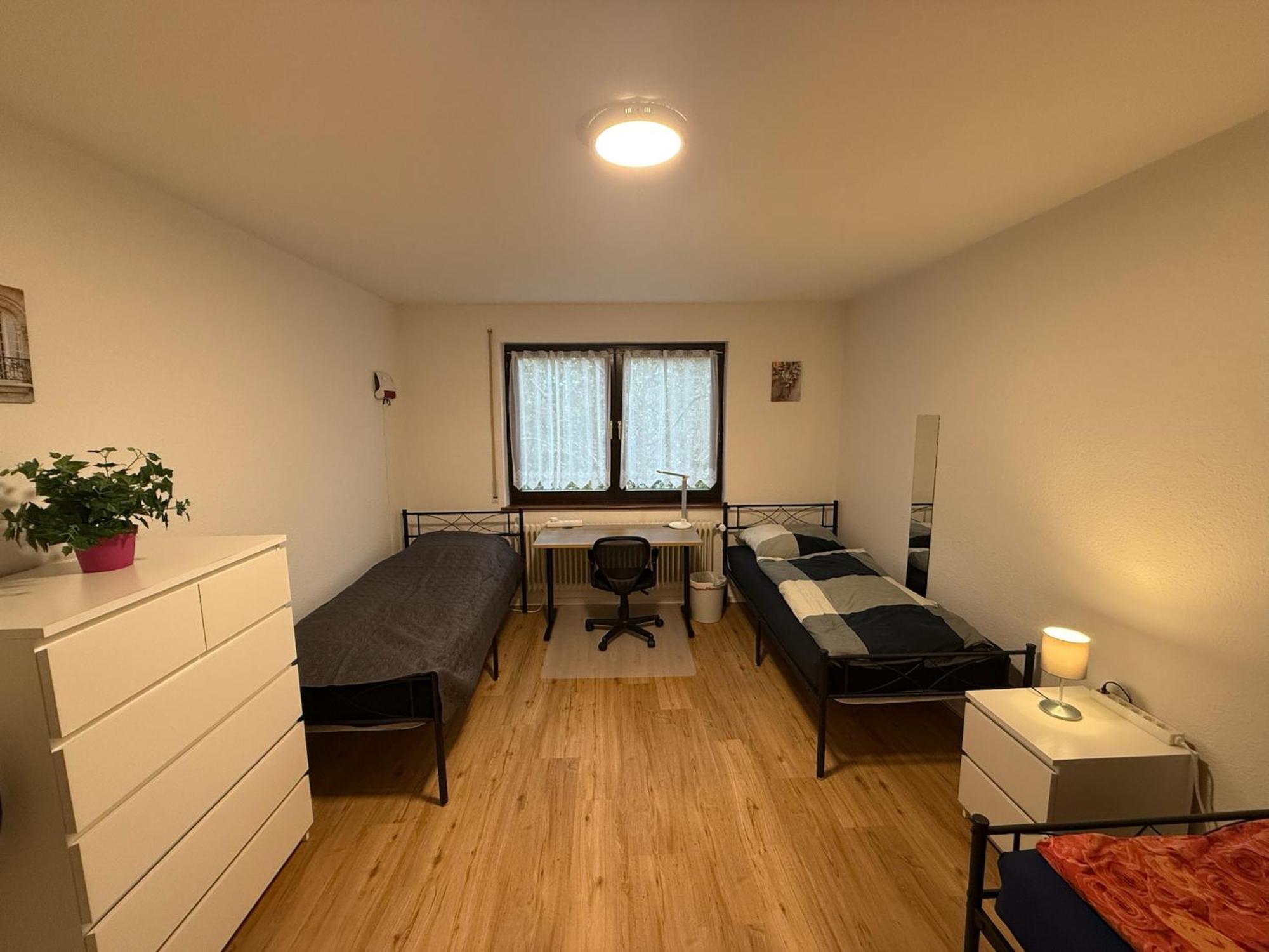 Big, Cosy And Central Apartment 카를스루에 외부 사진