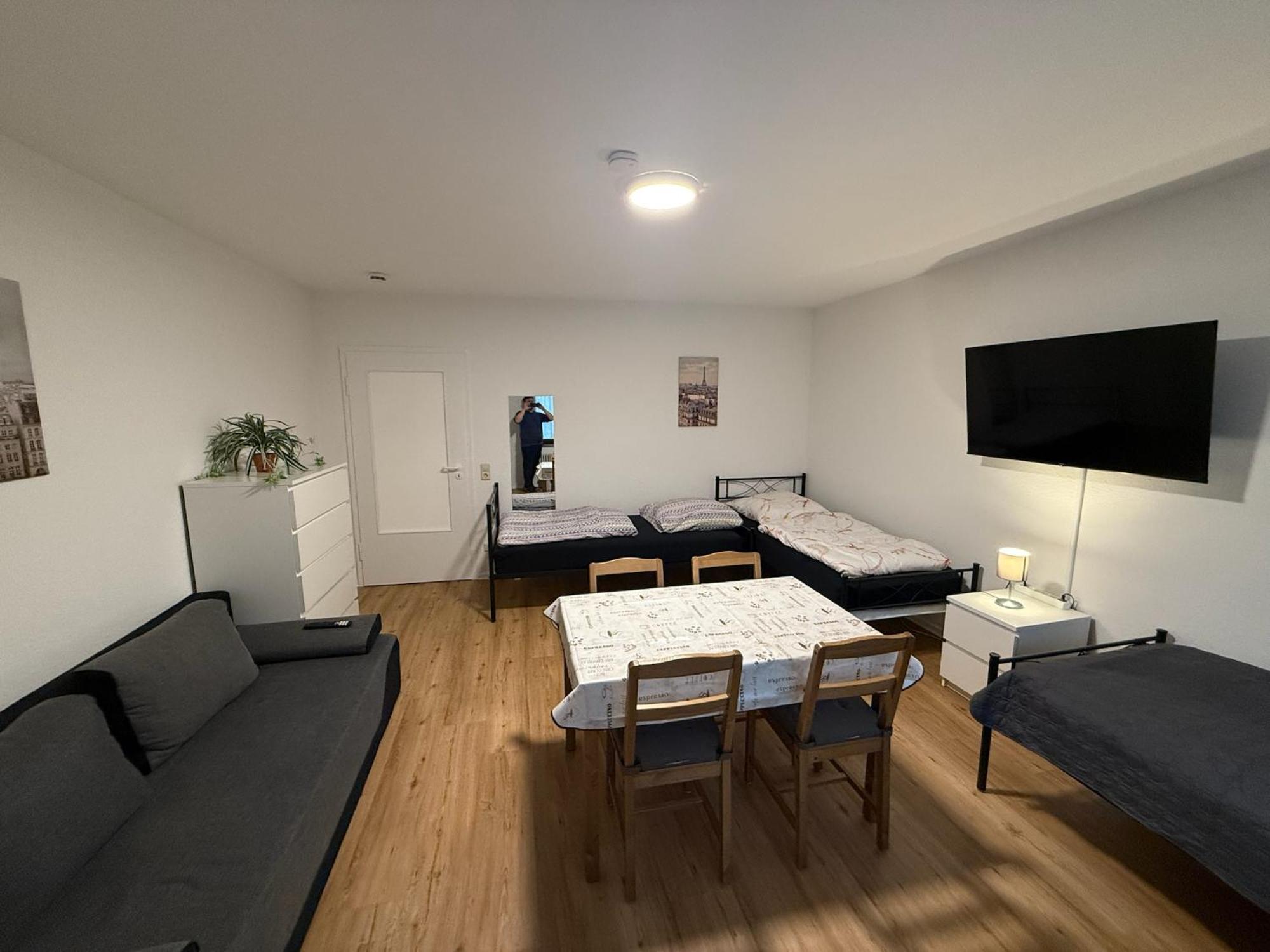 Big, Cosy And Central Apartment 카를스루에 외부 사진