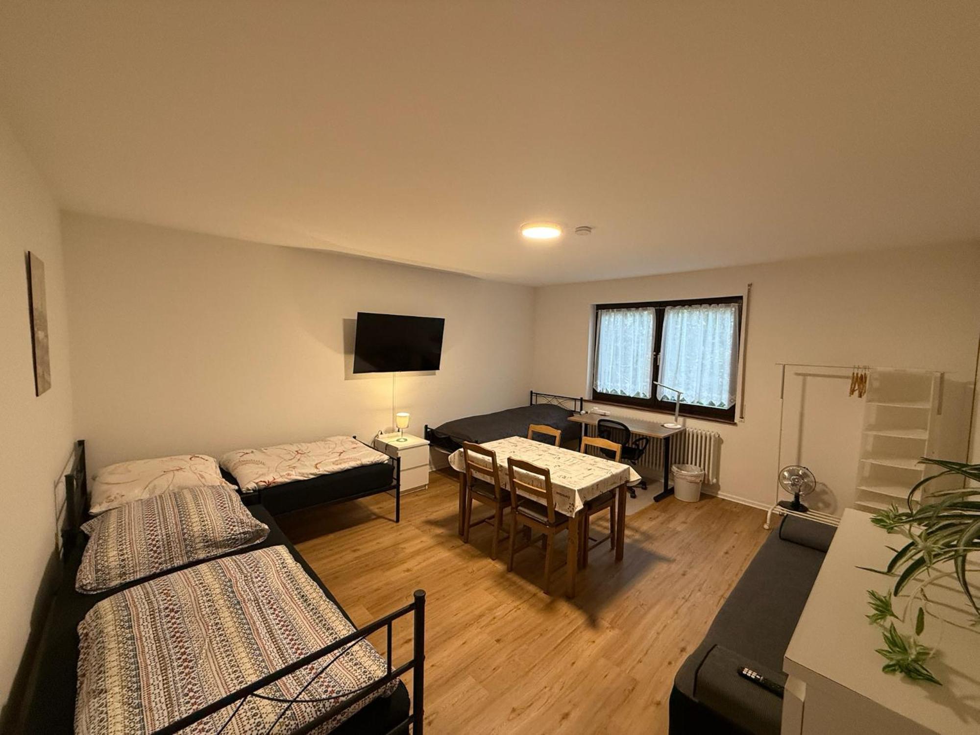 Big, Cosy And Central Apartment 카를스루에 외부 사진